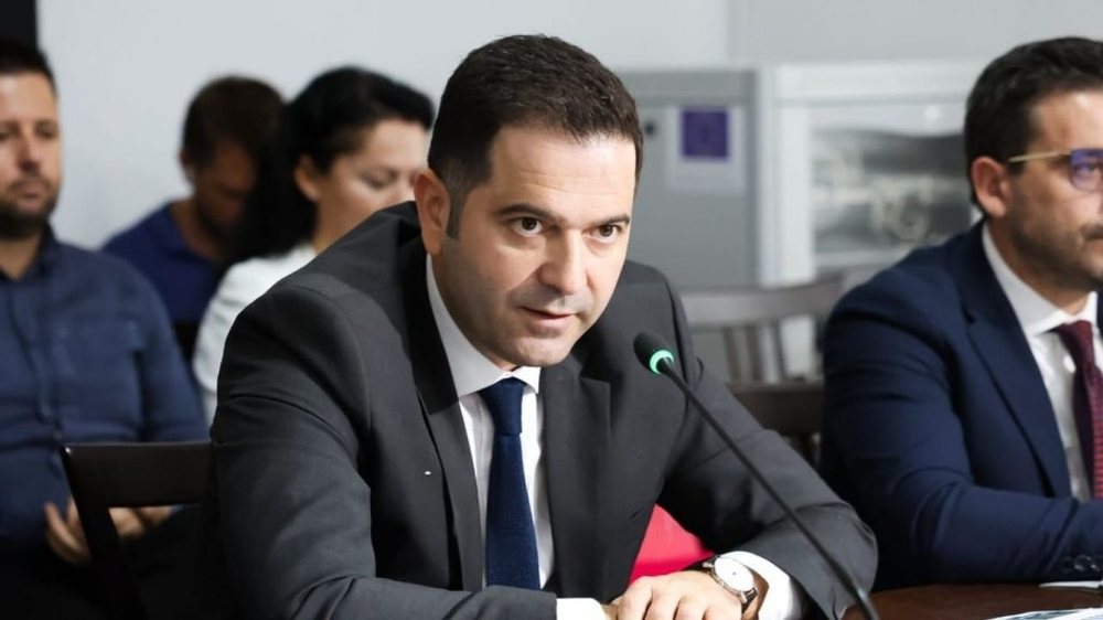 Akti normativ, Malaj: Rialokime për projektet rrugore me perfomancë të lartë